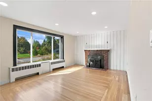 1330 Pippin Orchard Rd, Cranston, RI 02921 - Photo 14