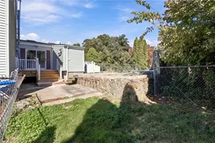 1330 Pippin Orchard Rd, Cranston, RI 02921 - Photo 36