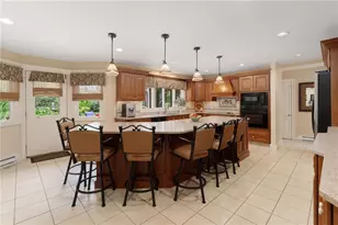 2 Lancers Ln, Lincoln, RI 02865 - Photo 10
