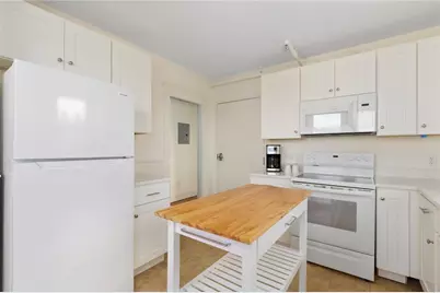 527 Thames Street #3, Newport, RI 02840 - Photo 6