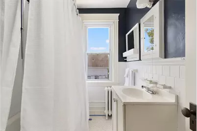 527 Thames Street #3, Newport, RI 02840 - Photo 18