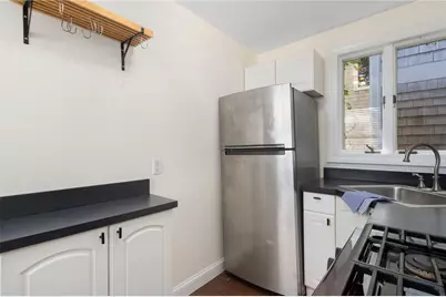 2 Goodwin Street, Newport, RI 02840 - Photo 4