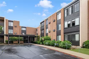 401 Bellevue Ave, Newport, RI 02840 - Photo 4
