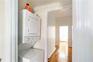 32 Ann St, Newport, RI 02840 - Photo 12
