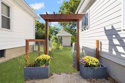 84 Myrtle Avenue, Cranston, RI 02910 - Photo 28