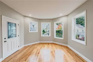 111 Waverly St, Providence, RI 02907 - Photo 16