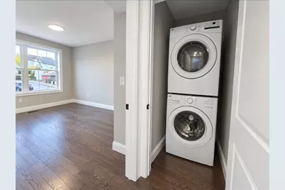 164 Magnolia Street, Providence, RI 02909 - Photo 12