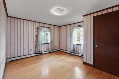 108 Falcon Avenue, Warwick, RI 02888 - Photo 10