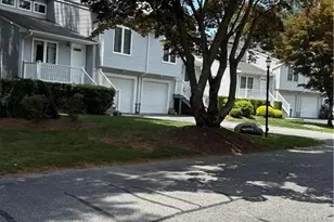 11 College Hill Rd, Warwick, RI 02886 - Photo 2