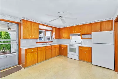 19 Beaumont Street, East Providence, RI 02916 - Photo 12