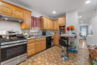 28 Englewood Avenue, Pawtucket, RI 02860 - Photo 10