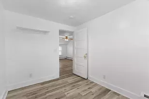 28 Englewood Ave, Pawtucket, RI 02860 - Photo 30