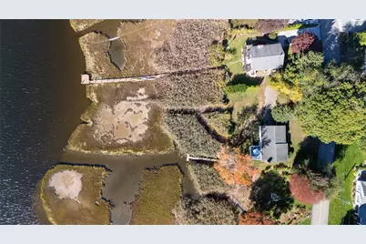 74 Circuit Drive, Narragansett, RI 02882 - Photo 2
