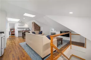 21 Vaughan Ave, Newport, RI 02840 - Photo 2