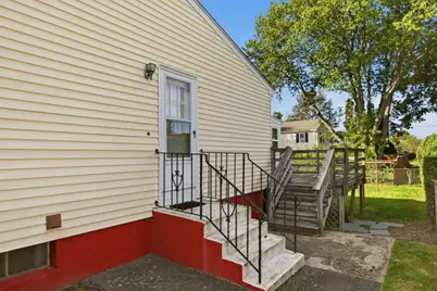 15 Squantum Drive, Middletown, RI 02842 - Photo 46