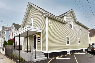 39 Benefit Street, Pawtucket, RI 02861 - Photo 2