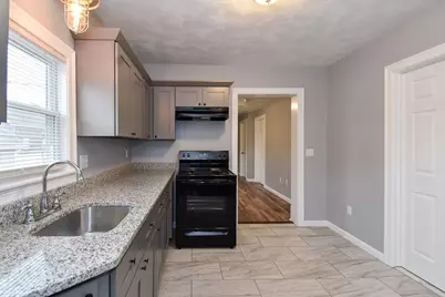 39 Benefit Street, Pawtucket, RI 02861 - Photo 20