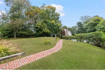 46 Chastellux Avenue #C3, Newport, RI 02840 - Photo 32