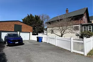 9 Potter St, Newport, RI 02840 - Photo 1