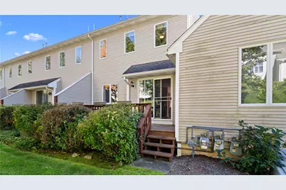 9 Canary Court, West Warwick, RI 02893 - Photo 34