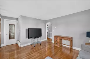 308 Mauran Ave, East Providence, RI 02914 - Photo 6