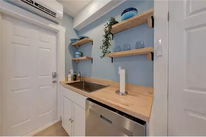 382 Spring Street #3, Newport, RI 02840 - Photo 14