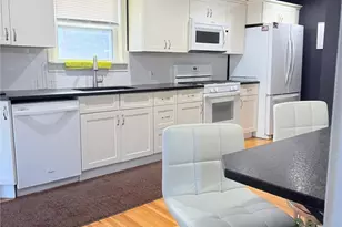 64 Serrel Sweet Rd, Johnston, RI 02919 - Photo 10