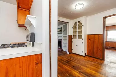 26 Keeher Avenue, Newport, RI 02840 - Photo 16