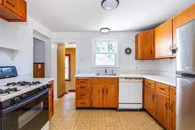 26 Keeher Avenue, Newport, RI 02840 - Photo 12