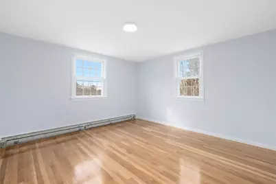 4 Longmeadow Avenue, Middletown, RI 02842 - Photo 18