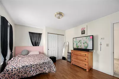 110 Lawn Avenue, Pawtucket, RI 02860 - Photo 18