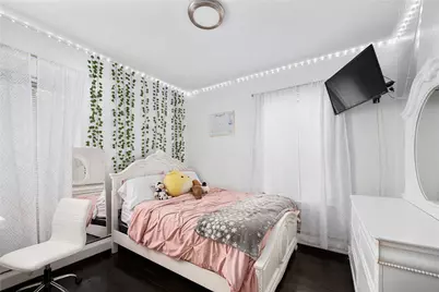 110 Lawn Avenue, Pawtucket, RI 02860 - Photo 10