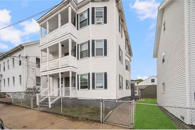 110 Lawn Avenue, Pawtucket, RI 02860 - Photo 4