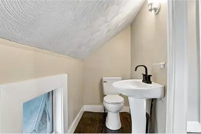 26 Providence Avenue, East Providence, RI 02915 - Photo 20