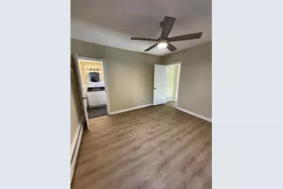 122 Englewood Avenue, Pawtucket, RI 02860 - Photo 4