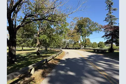 123 Wampanoag Road, Warwick, RI 02818 - Photo 4