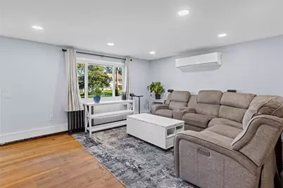 23 Skycrest Avenue, East Providence, RI 02914 - Photo 10