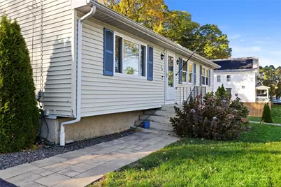 23 Skycrest Avenue, East Providence, RI 02914 - Photo 6