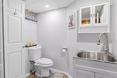 23 Skycrest Avenue, East Providence, RI 02914 - Photo 28
