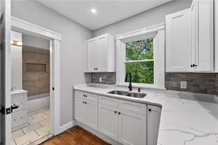 31 Bowdoin St, Providence, RI 02909 - Photo 6