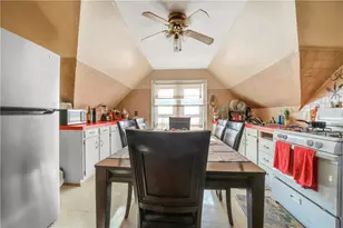 276 Lonsdale Ave, Pawtucket, RI 02860 - Photo 1