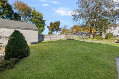 63 Peckham Avenue, North Providence, RI 02908 - Photo 20