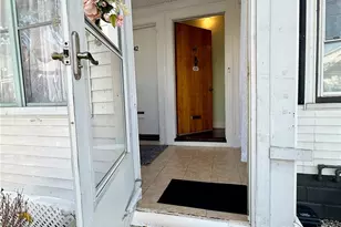 44 Georgia Ave, Providence, RI 02905 - Photo 4