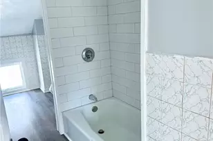 806 Main St, West Warwick, RI 02893 - Photo 12