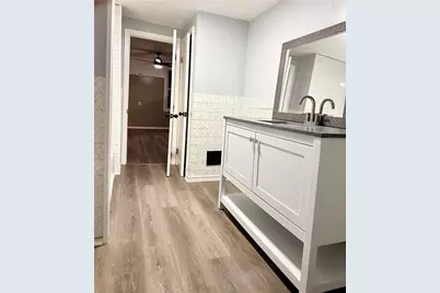 806 Main Street, West Warwick, RI 02893 - Photo 20