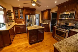 506 Fair St, Warwick, RI 02888 - Photo 8