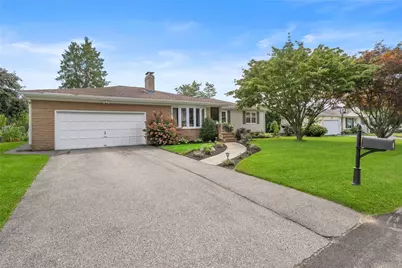 8 Elmhurst Drive, Smithfield, RI 02828 - Photo 2