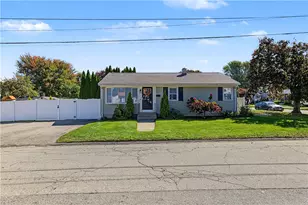 162 E View Ave, Cranston, RI 02920 - Photo 26