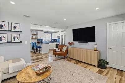 162 East View Avenue, Cranston, RI 02920 - Photo 10