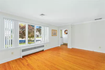 30 Marshall Way, East Providence, RI 02916 - Photo 6